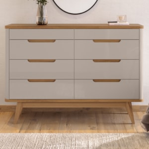 Comoda 8 Gavetas Pes Madeira 135 cm Vicenza Cedro Off White DCASA