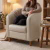 Poltrona Decorativa Aura Pes Madeira Courino TCS 725 MOLL