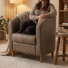 Poltrona Decorativa Aura Pes Madeira Courino TCS 729 MOLL