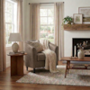 Poltrona Decorativa Aura Pes Madeira Courino TCS 729 MOLL