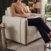 Poltrona Decorativa Aurora Pes Madeira Courino TCS 725 MOLL