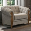 Poltrona Decorativa Capitone Milano Pes Madeira Boucle TCE 1018 MOLL