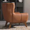 Poltrona Decorativa Malta Base Madeira Courino TCS 727 MOLL