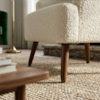 Poltrona Decorativa Naomi Pes Madeira Boucle TCE 1010 MOLL