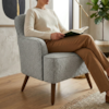 Poltrona Decorativa Naomi Pes Madeira Boucle TCE 1018 MOLL