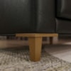 Poltrona Decorativa Oasis Pes Madeira Courino TCS 724 MOLL
