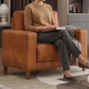 Poltrona Decorativa Oasis Pes Madeira Courino TCS 727 MOLL