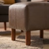 Puff Decorativo Verso 45x51 cm Pes Madeira Courino TCS 729 MOLL
