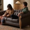 Sofá Living Capitone 2 Lugares Milano 188 cm Pes Madeira Courino TCS 721 MOLL
