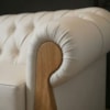 Sofá Living Capitone 2 Lugares Milano 188 cm Pes Madeira Courino TCS 725 MOLL