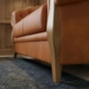 Sofá Living Capitone 2 Lugares Milano 188 cm Pes Madeira Courino TCS 727 MOLL