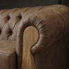 Sofá Living Capitone 2 Lugares Milano 188 cm Pes Madeira Courino TCS 729 MOLL